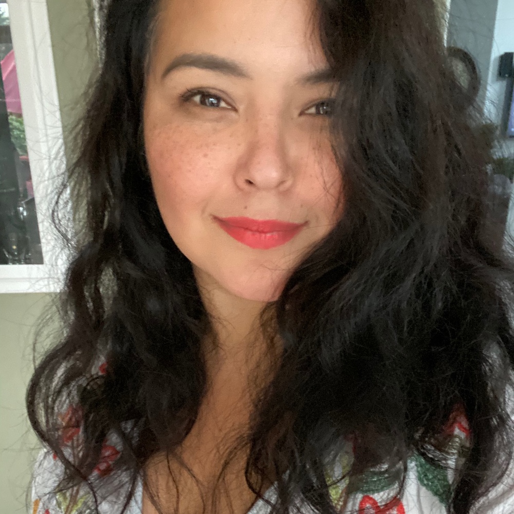 Meet your Posher, Alicia
